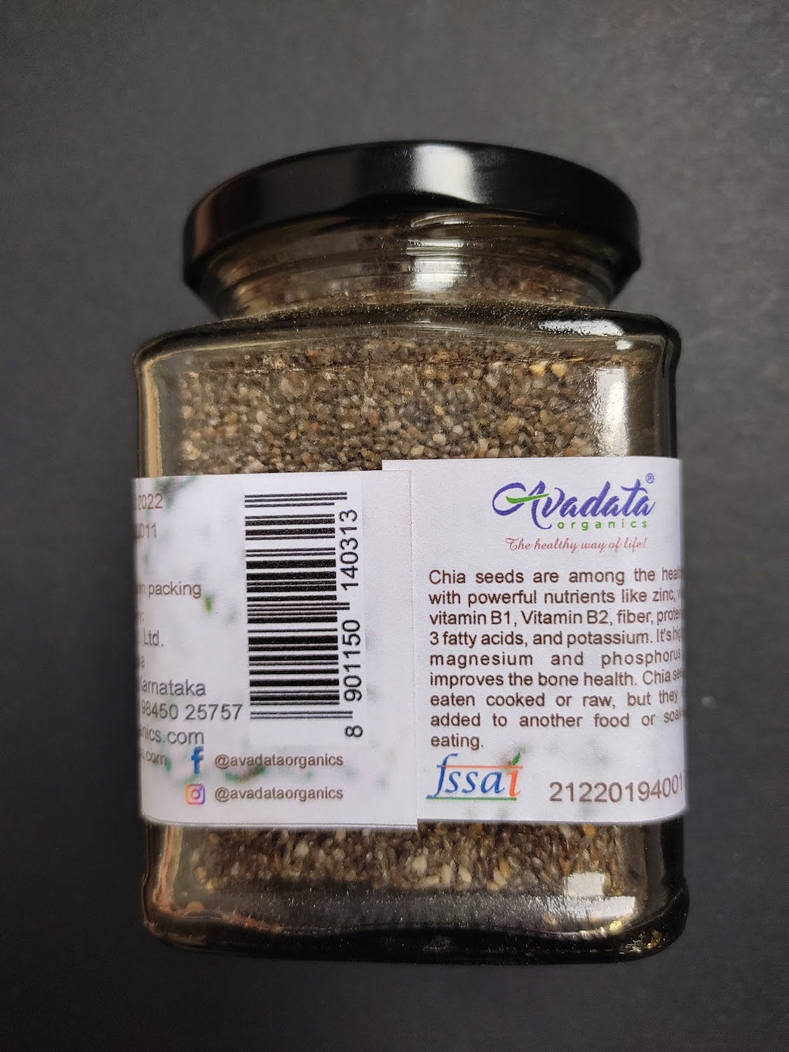 Avadata Organics Raw Chia Seeds – Superfood rich in omega-3, fiber & protein for heart health & digestion.